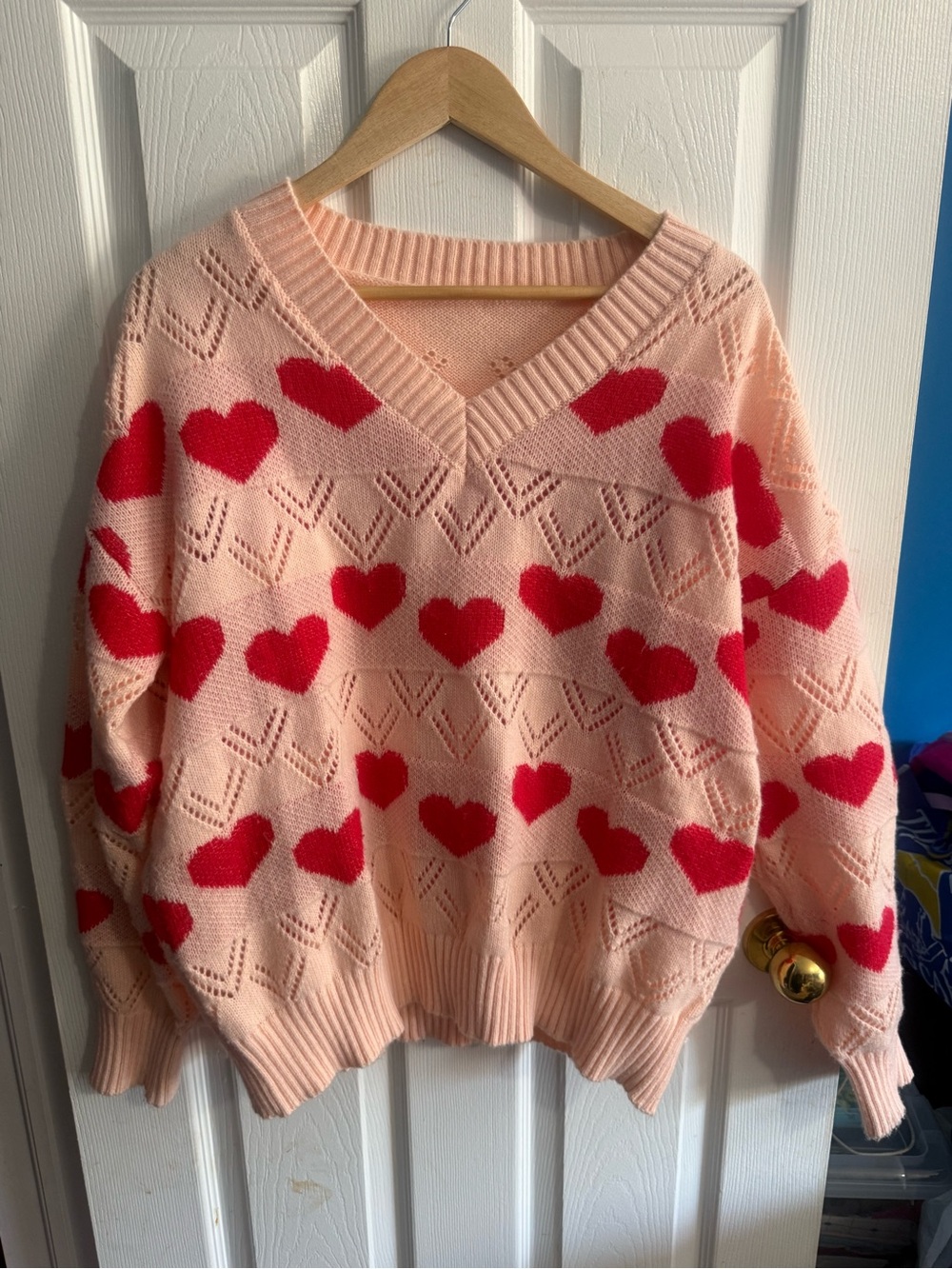 Pink Heart Pattern V-Neck Sweater - Red Hearts